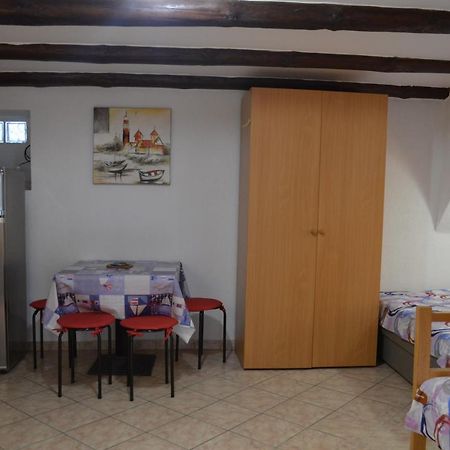 Apartment Stari Dvori Baska  Exterior photo